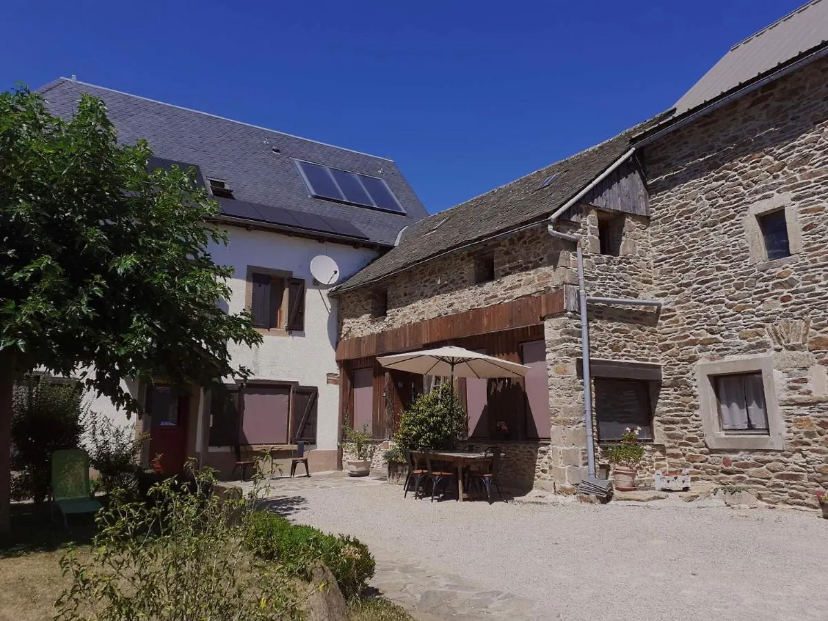 Bed & Breakfast Chambres D'Hotes Coeur De Bastie Et Ranch Du Levezou Trémouilles Frankrike